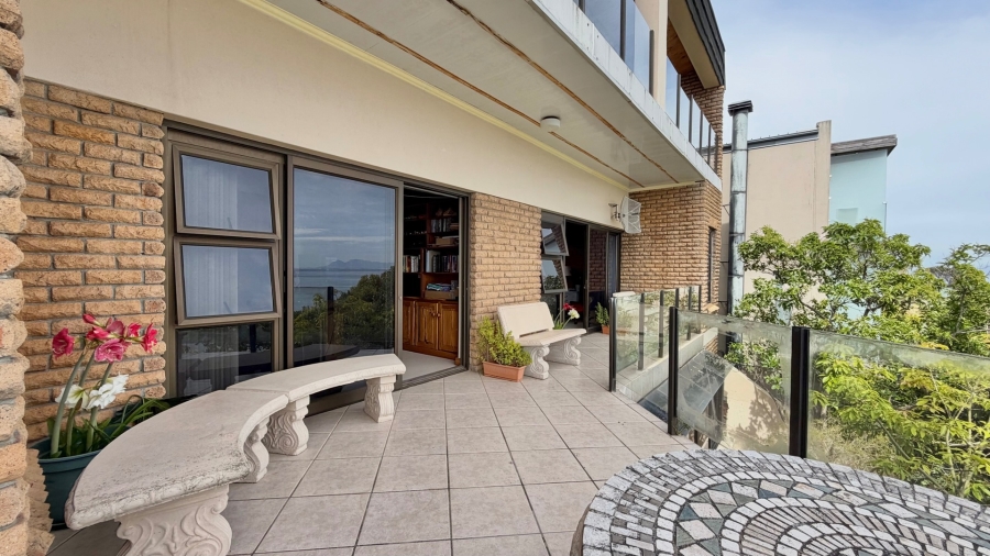 3 Bedroom Property for Sale in Mountainside Western Cape